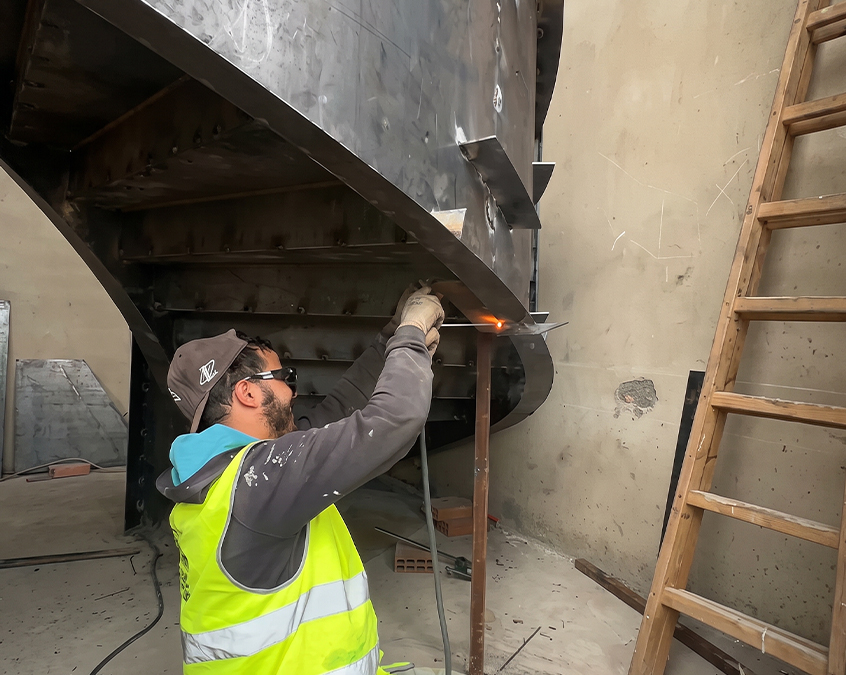 Fabrication acier Corten Maroc avec contrôle et assemblage d’une structure métallique en atelier